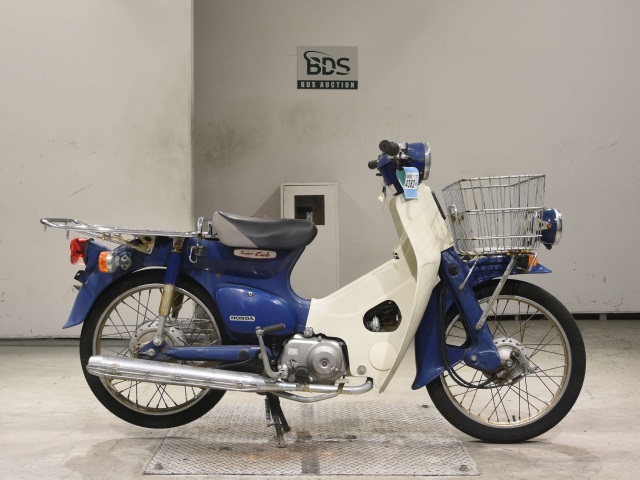 Honda C50 2002