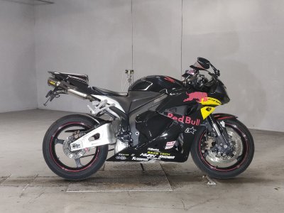 Honda CBR600RR 2011