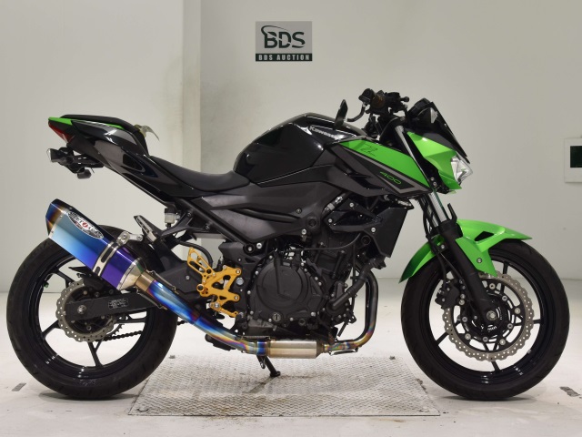 Kawasaki Z400 2022