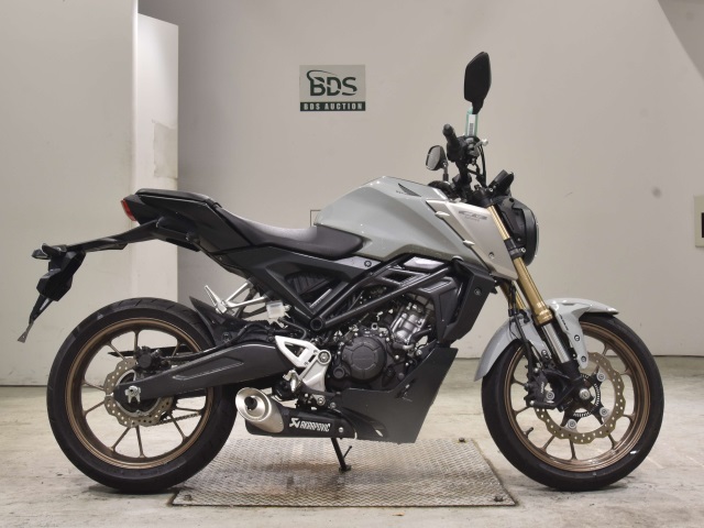 Honda CB125R 2021