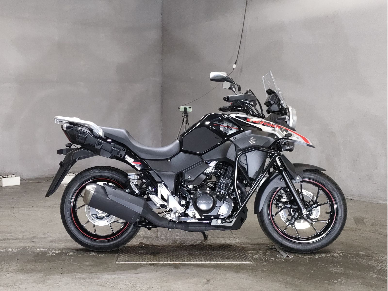Suzuki V-STROM DL250