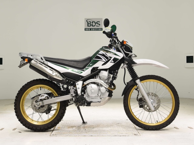 Yamaha SEROW XT250 2018