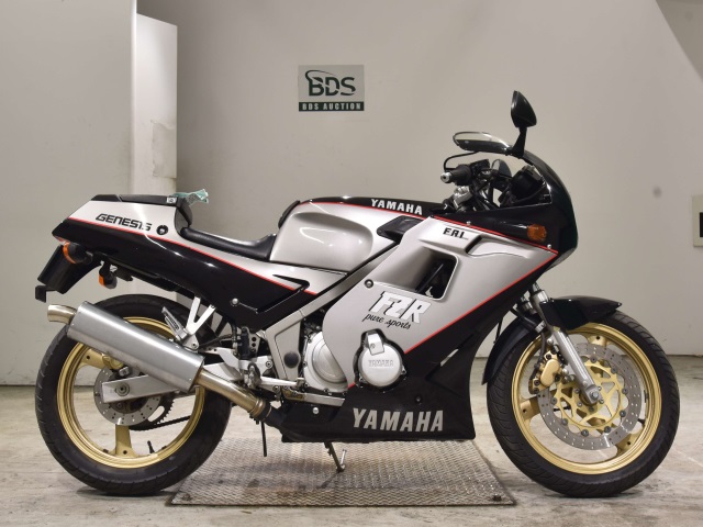 Yamaha FZR250 1988