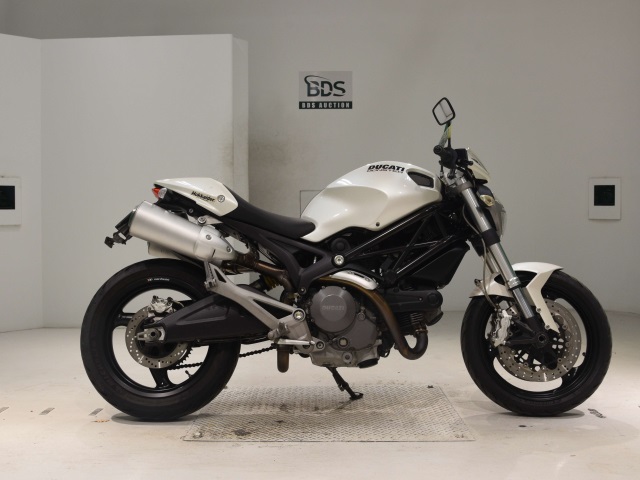 Ducati MONSTER 696 2008
