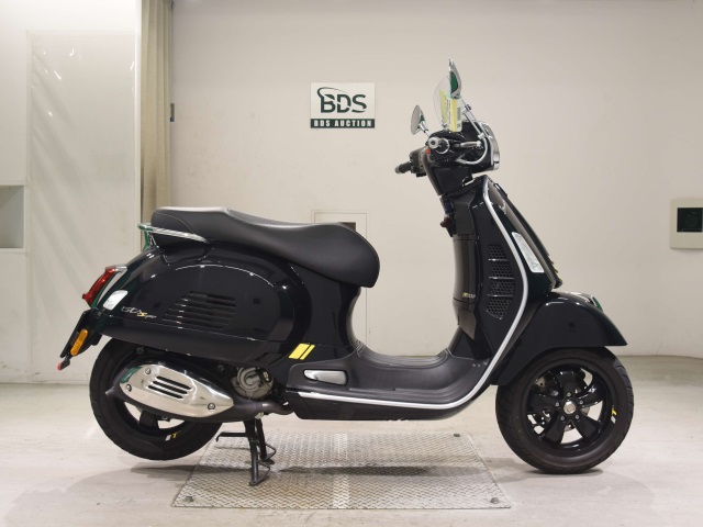 Vespa GTS300 SUPER 2021