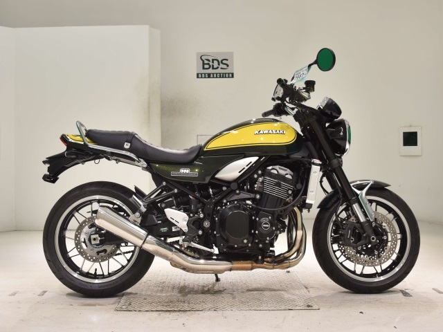 Kawasaki Z900RS 2024