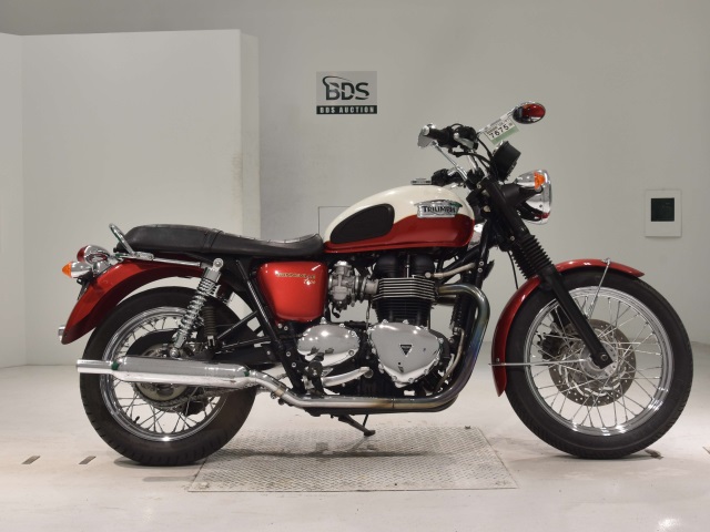 Triumph BONNEVILLE T100 2012