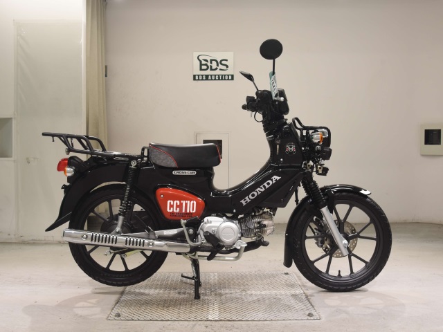 Honda CC110 CROSSCUB 2025
