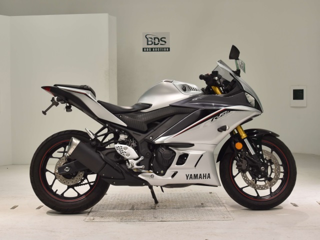 Yamaha YZF-R25A 2020