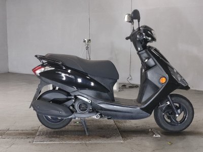 Yamaha AXIS Z 2021