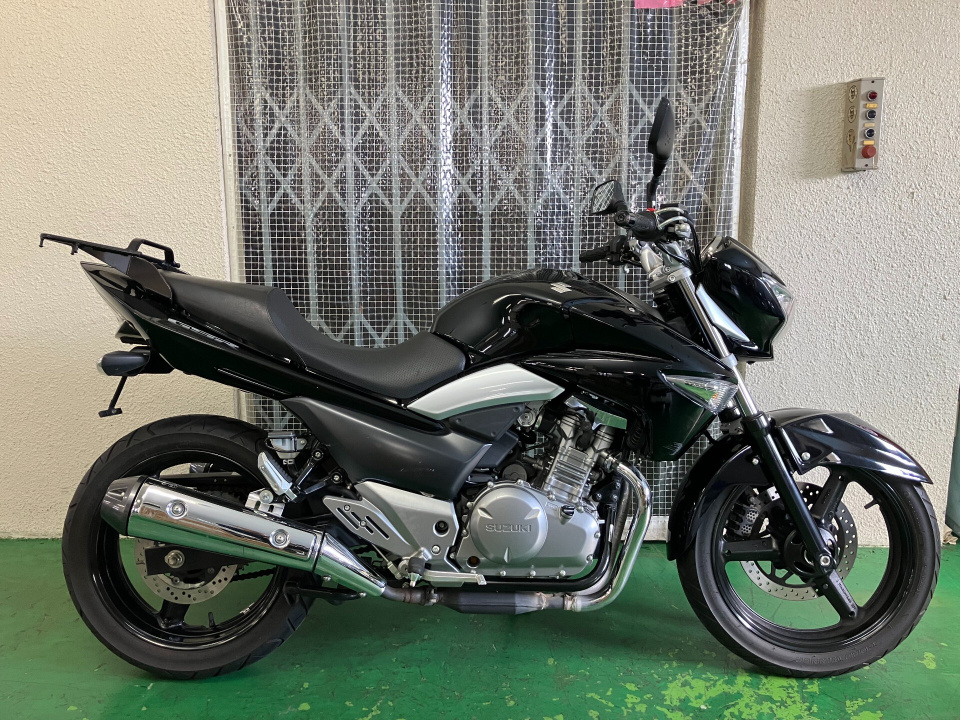 Suzuki GSR250
