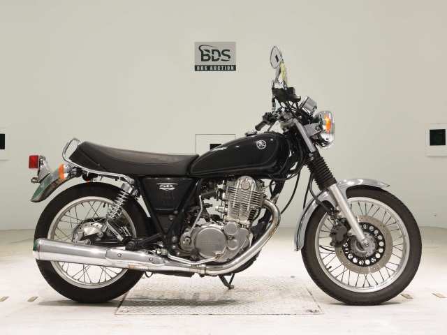 Yamaha SR400 2017