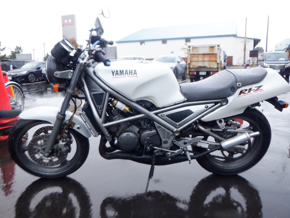 Yamaha R1-Z 1990