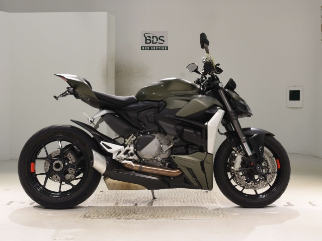 Ducati STREET FIGHTER V2 2023