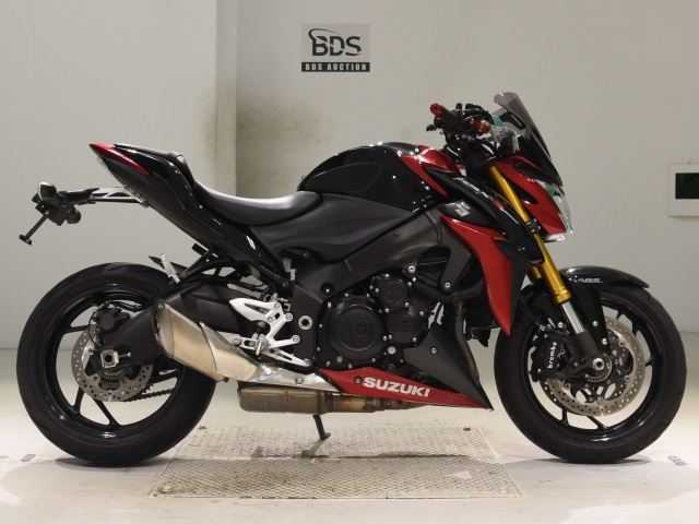 Suzuki GSX-S1000 2015