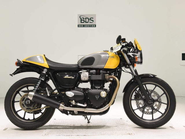 Triumph ｽﾄﾘｰﾄｶｯﾌﾟ 2017
