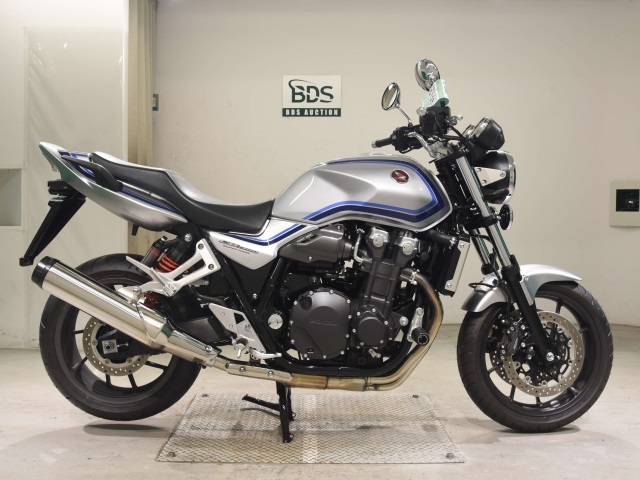 Honda CB1300SF 2024