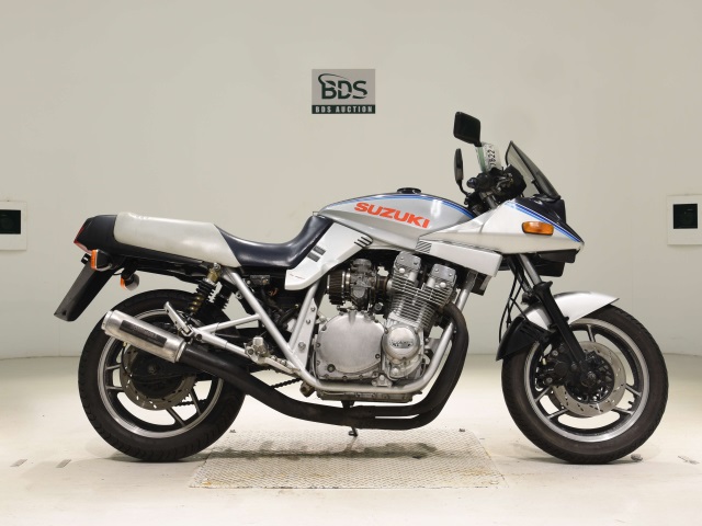 Suzuki GSX750S KATANA 1984