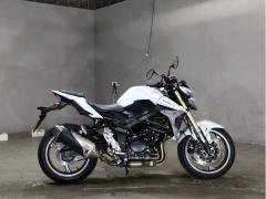 Suzuki GSR750 2013