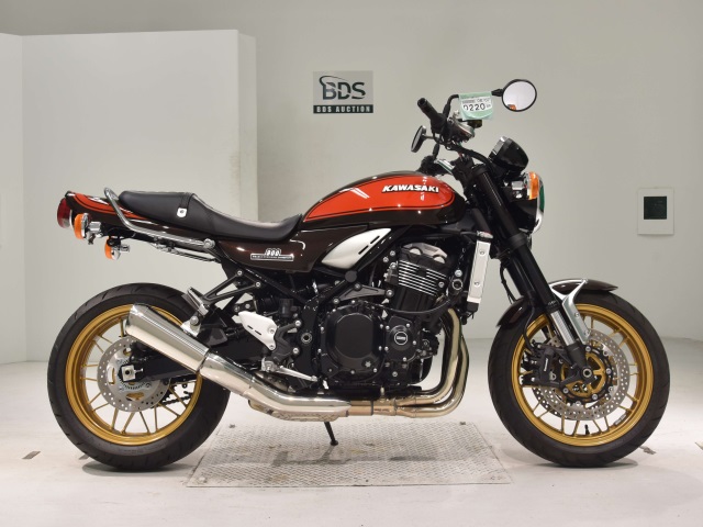 Kawasaki Z900RS 2022