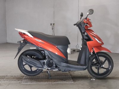 Suzuki ADDRESS V110