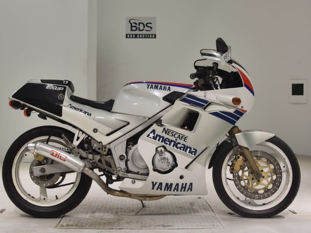 Yamaha FZR250 1987