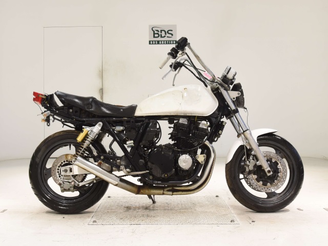 Yamaha XJR400