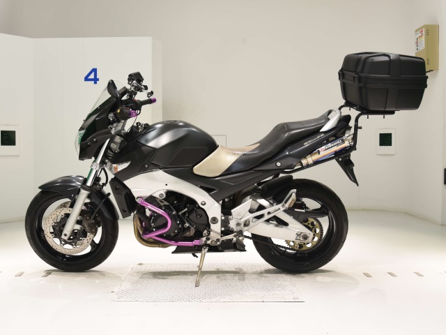 Suzuki GSR400 2007