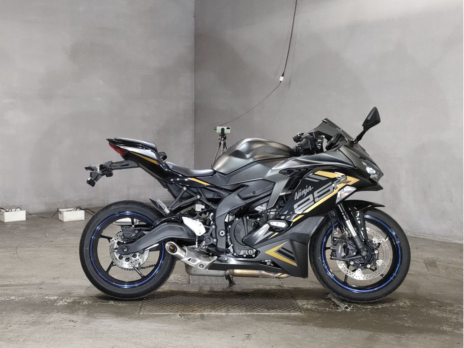 Kawasaki NINJA ZX-25R KRT 2022