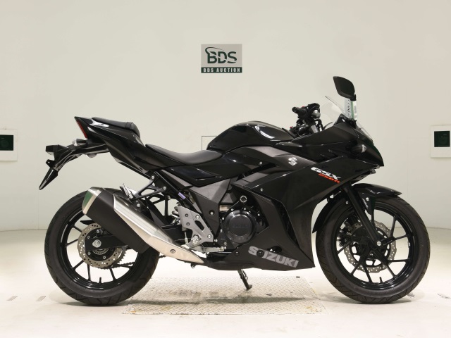 Suzuki GSX250R