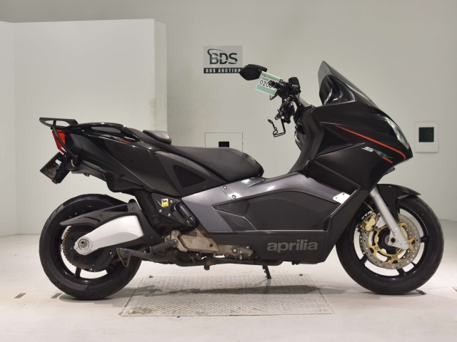 Aprilia SRV850 2015