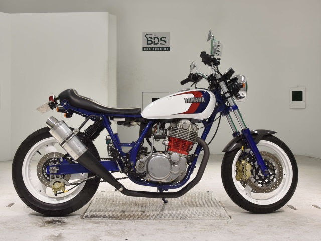 Yamaha SR400 2010