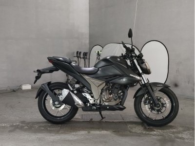 Suzuki GIXXER250