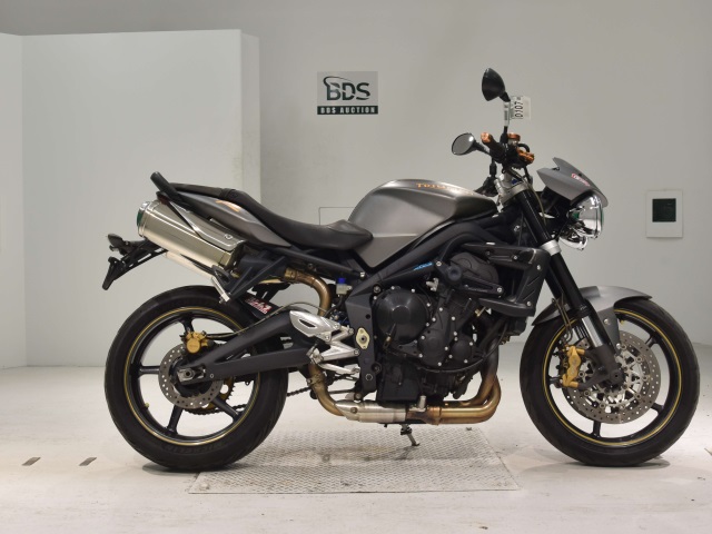 Triumph STREET TRIPLE R 2009