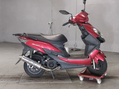 Suzuki SWISH