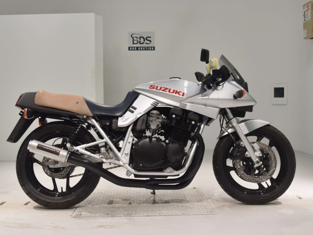 Suzuki GSX1100S KATANA 1983