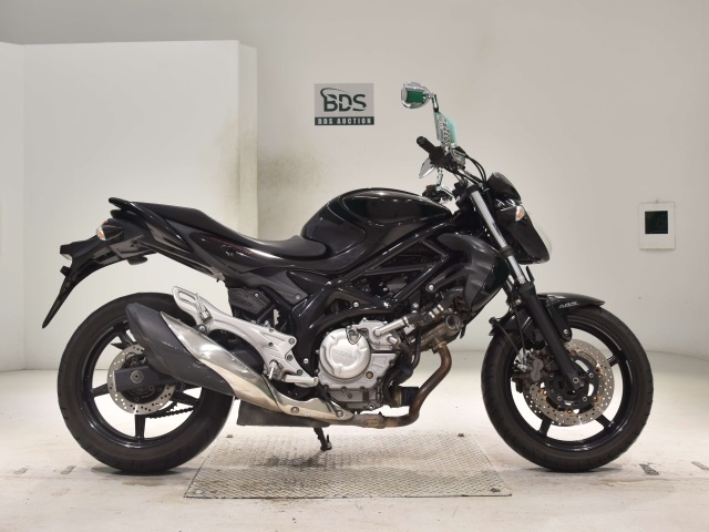 Suzuki GLADIUS SFV650 2012