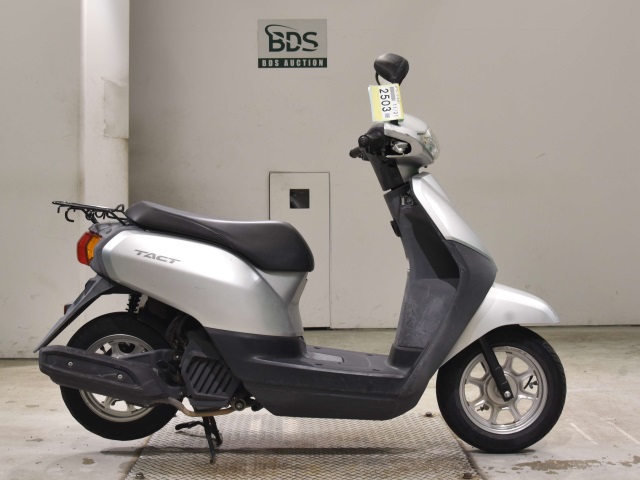 Honda TACT-4 BASIC 2015