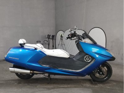 Yamaha MAGZAM 2005