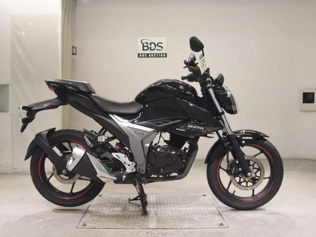 Suzuki GIXXER150