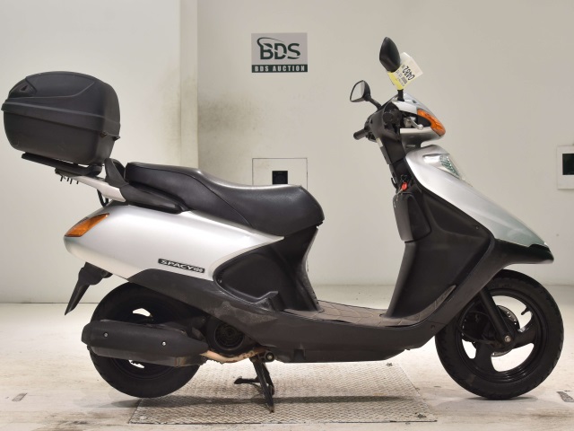 Honda SPACY100 2006