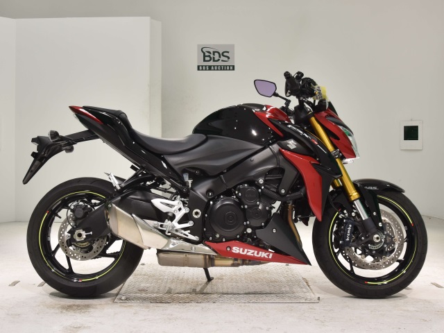 Suzuki GSX-S1000 2015