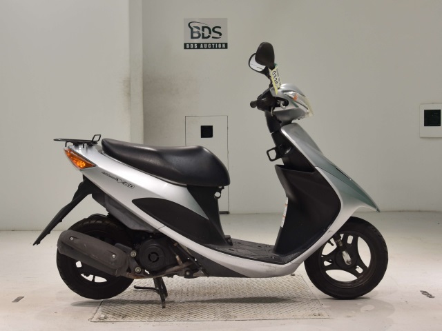 Suzuki ADDRESS V50