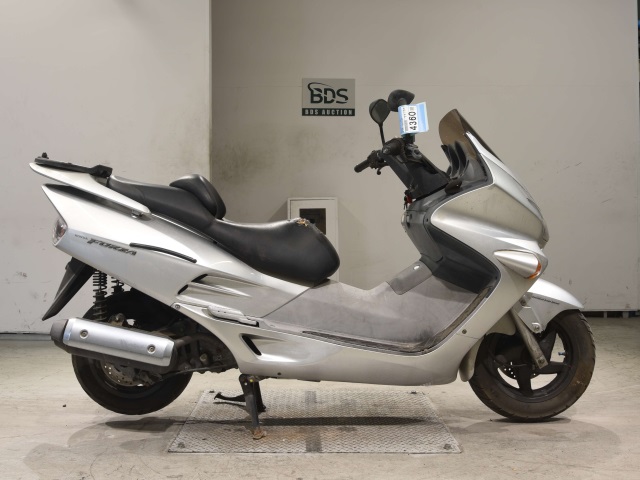 Honda FORZA 2000