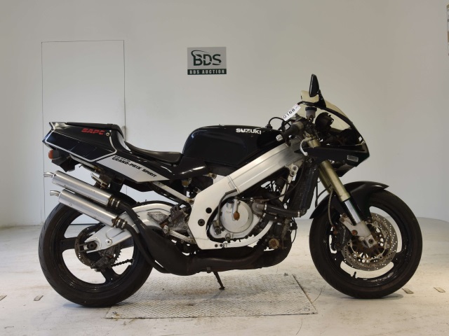 Suzuki RGV250 1991