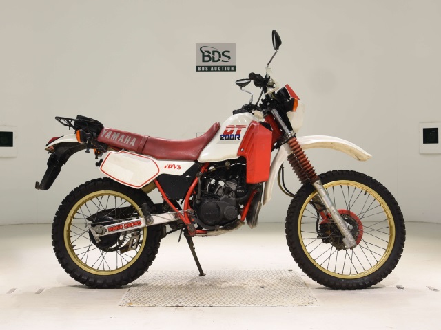 Yamaha DT200R