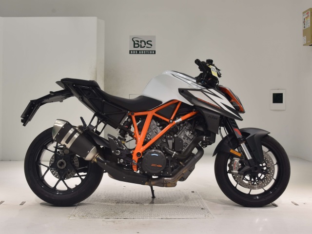 KTM 1290 SUPERDUKE R 2020