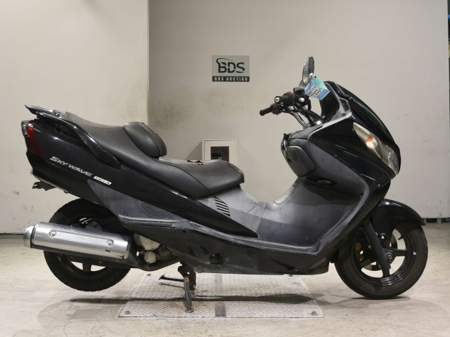 Suzuki SKYWAVE 250S