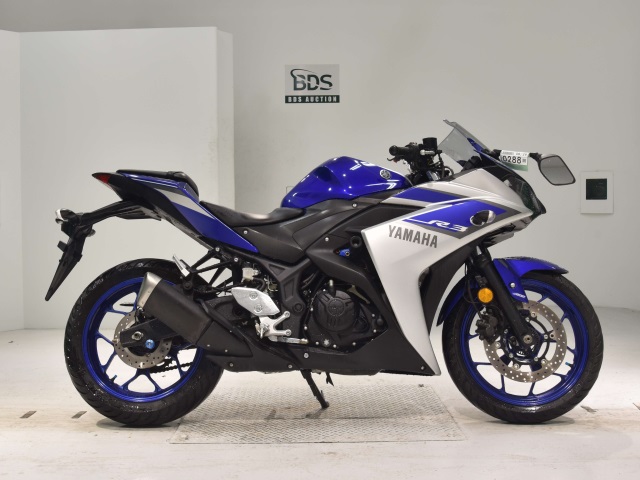 Yamaha YZF-R3 2015