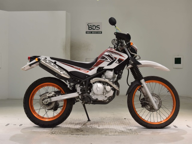 Yamaha SEROW XT250 2017